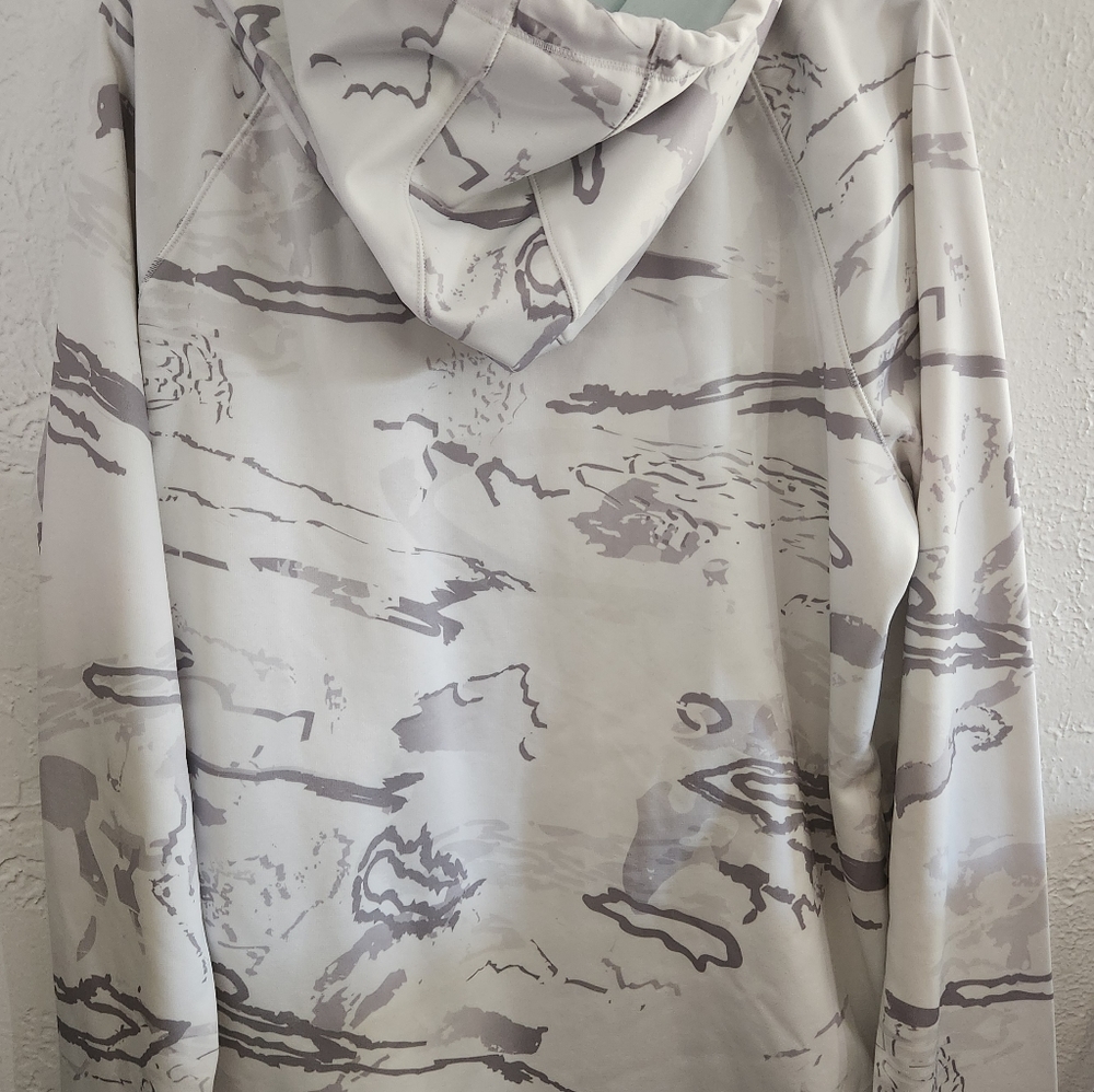 Under Armour Sweatshirt
